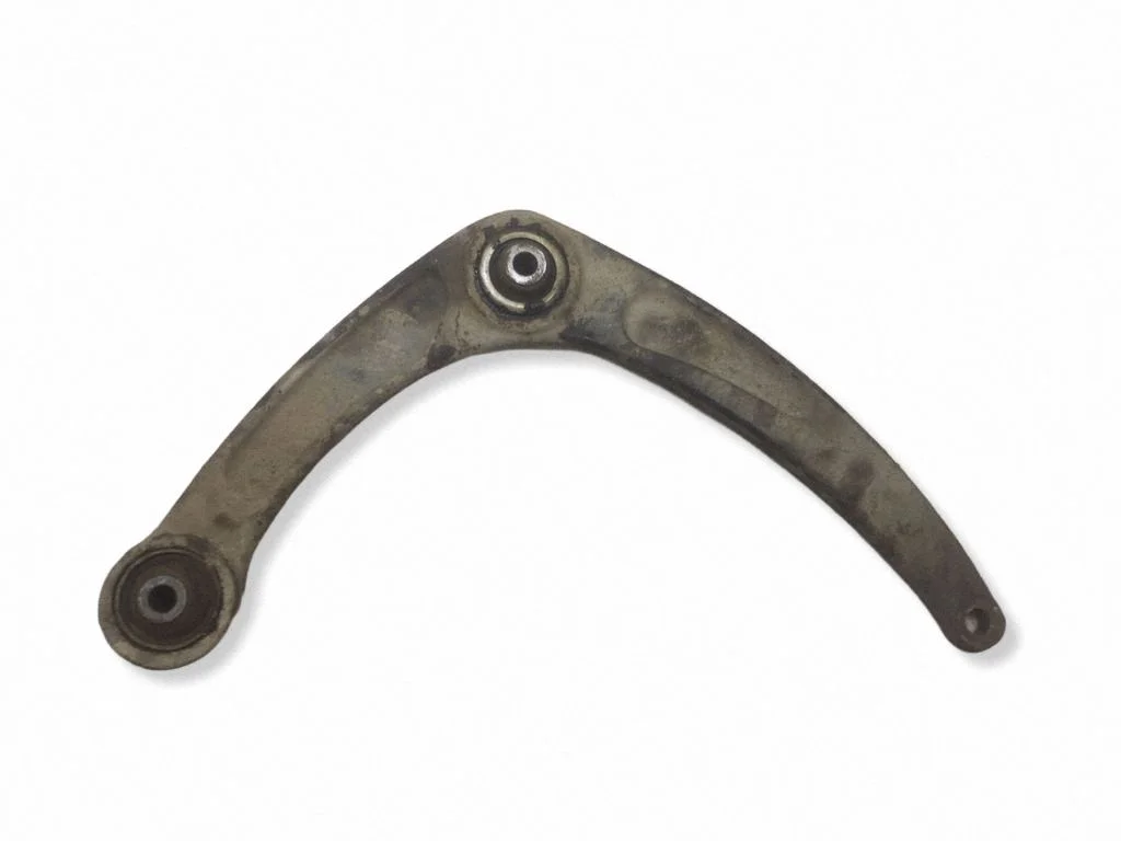 Front lower control arm/wishbone – left