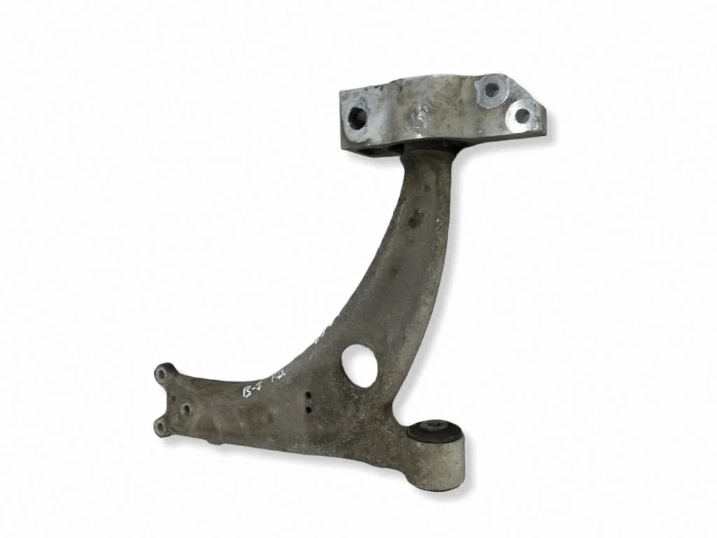 Front lower control arm/wishbone 3C0407153B