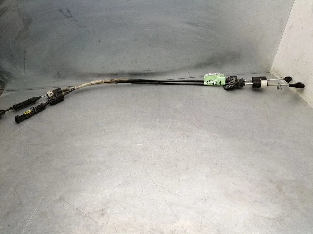 Gear shift cable linkage