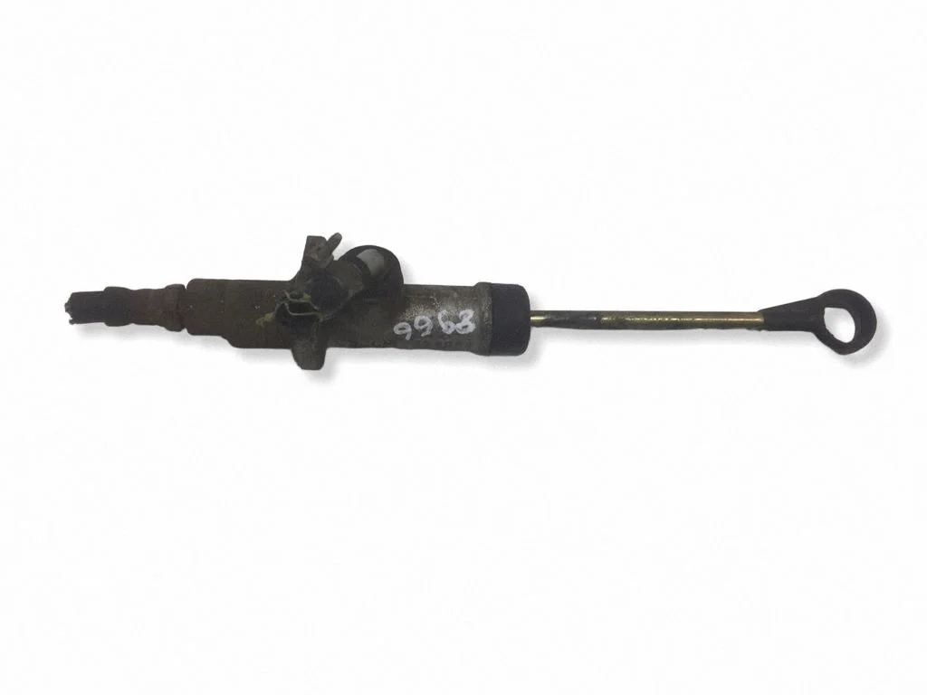 Clutch master cylinder 1424894
