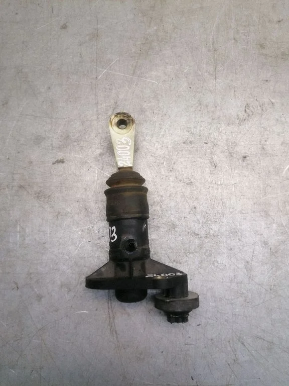 Clutch master cylinder 8E1721401