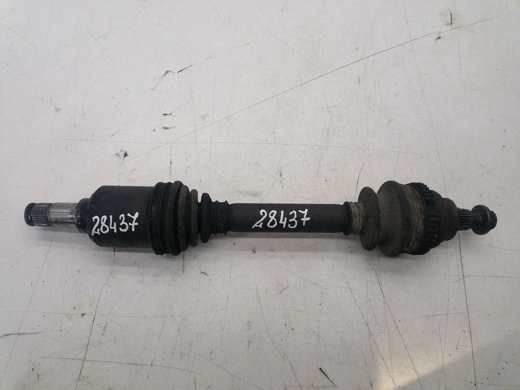 Front driveshaft – left