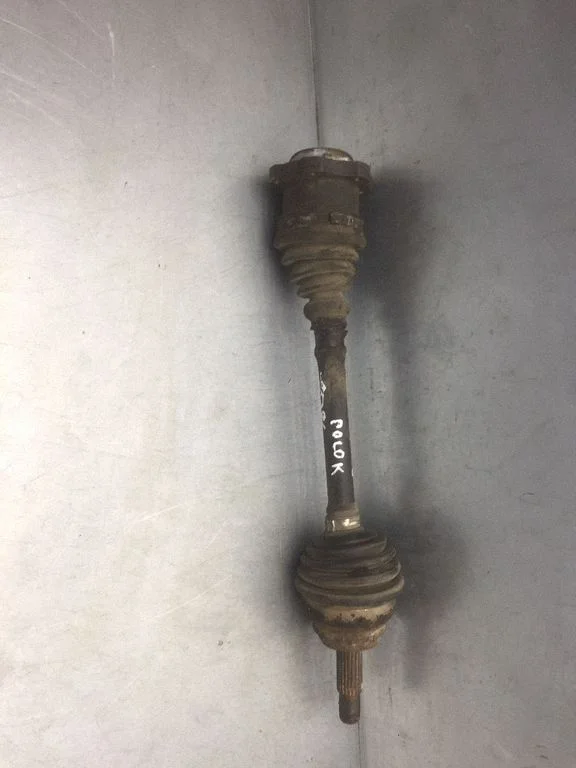 Front driveshaft – left