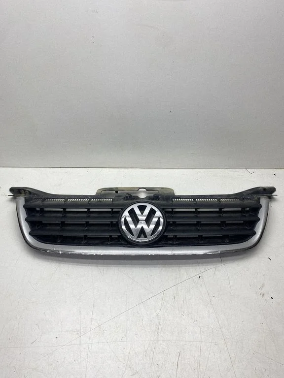 Front bumper upper radiator grill – Volkswagen Touran I (2003-2010)