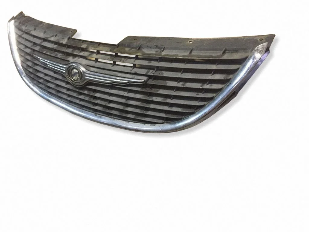 Front bumper upper radiator grill – Chrysler Voyager (2004-2007)