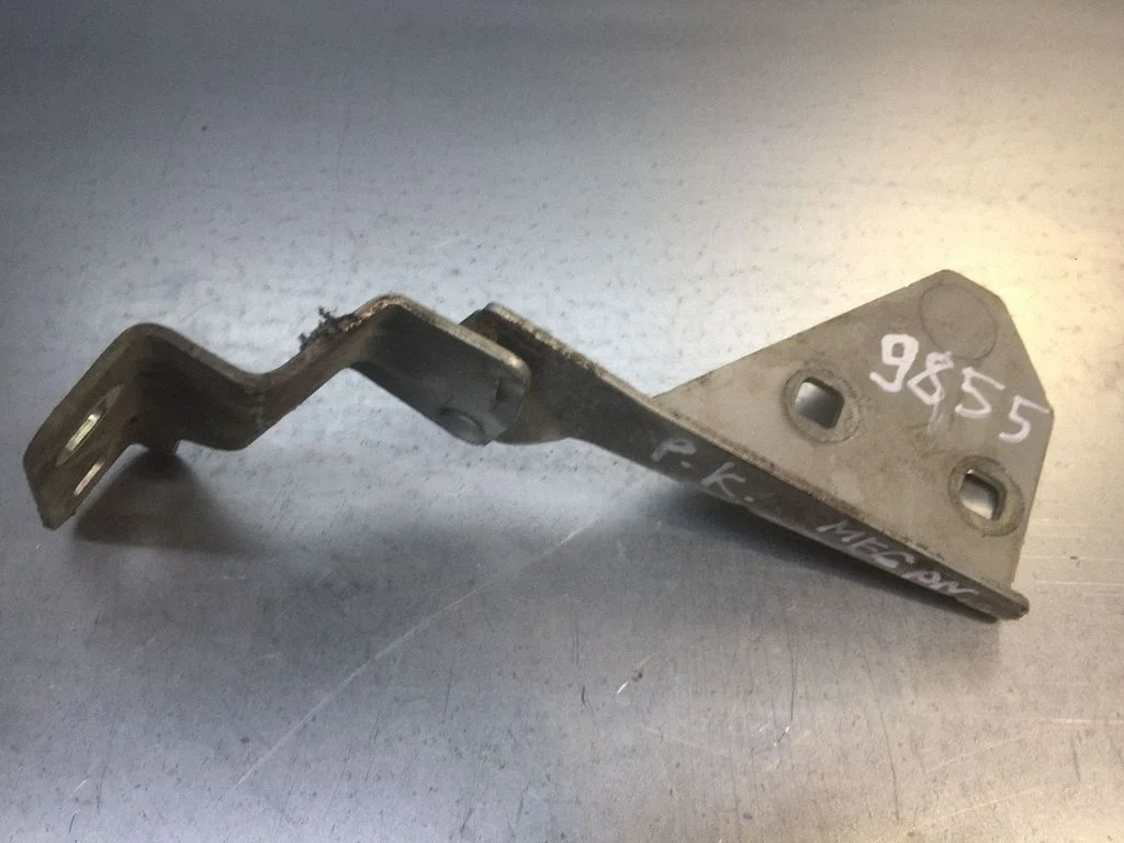 Engine bonnet/hood hinges 011074