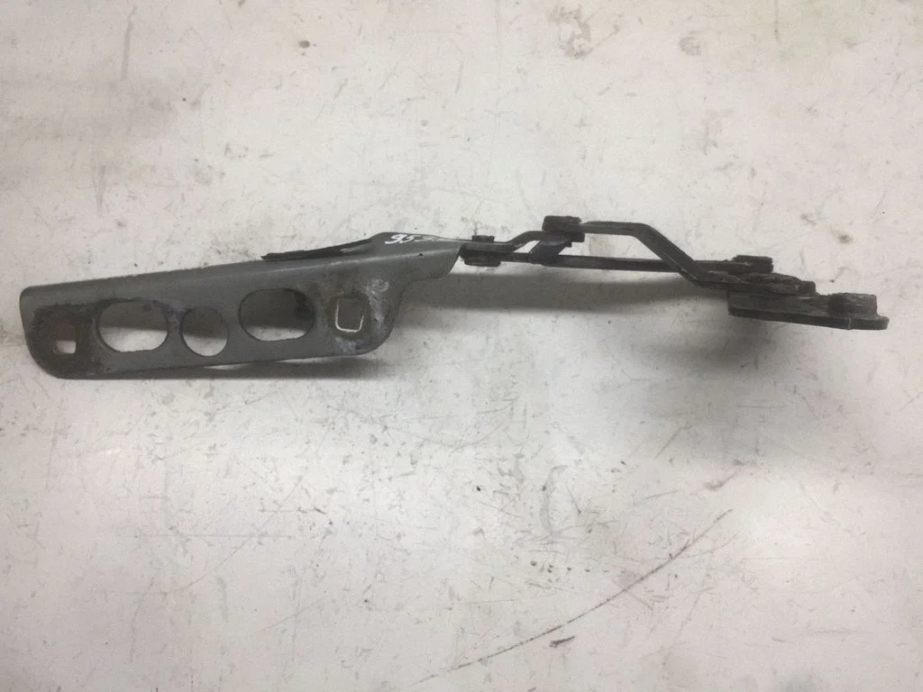 Engine bonnet/hood hinges – right