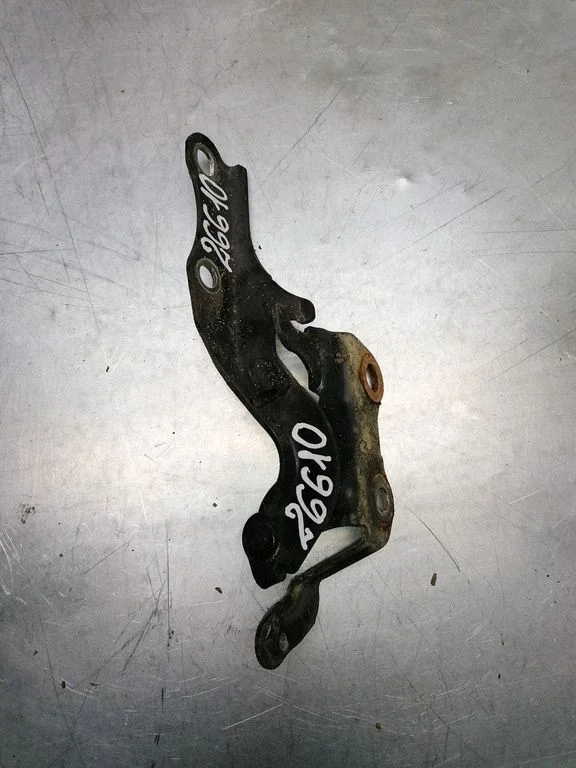 Engine bonnet/hood hinges – Toyota Prius (XW10) (1997-2003)