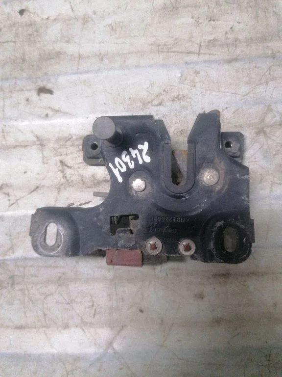 Engine bonnet/hood lock/catch 4B0823509