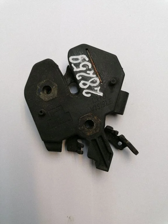 Engine bonnet/hood lock/catch 9483765