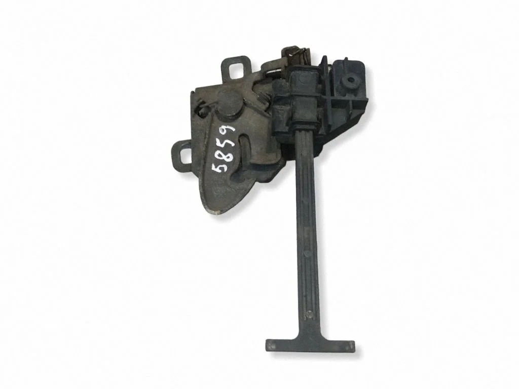 Engine bonnet/hood lock/catch