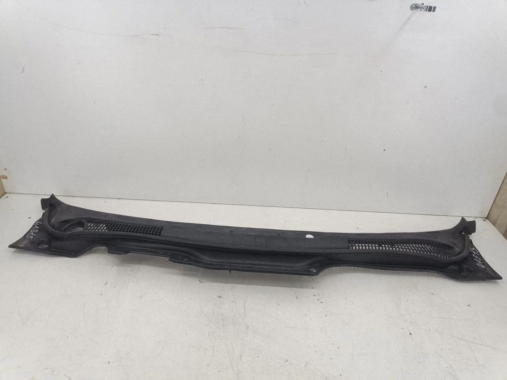 Wiper trim 30716315