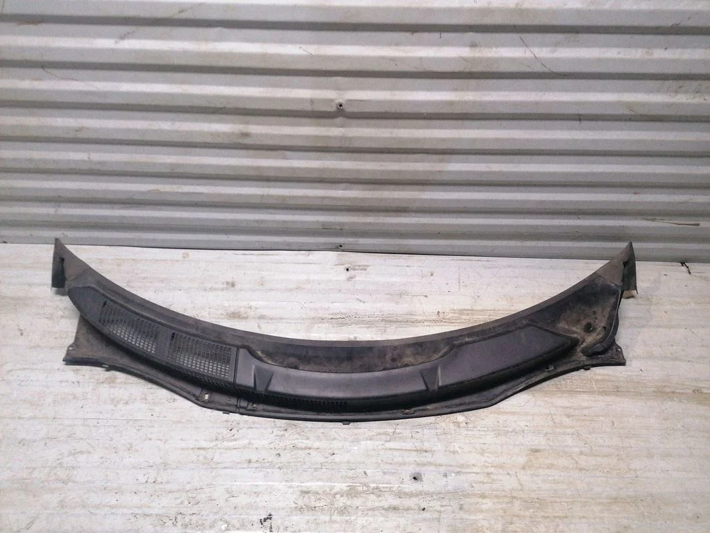 Wiper trim 8200136789