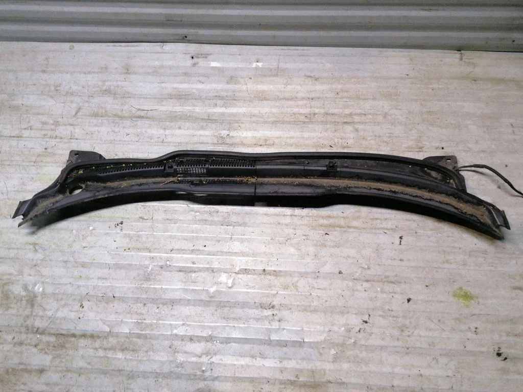 Wiper trim 74220SEAG0