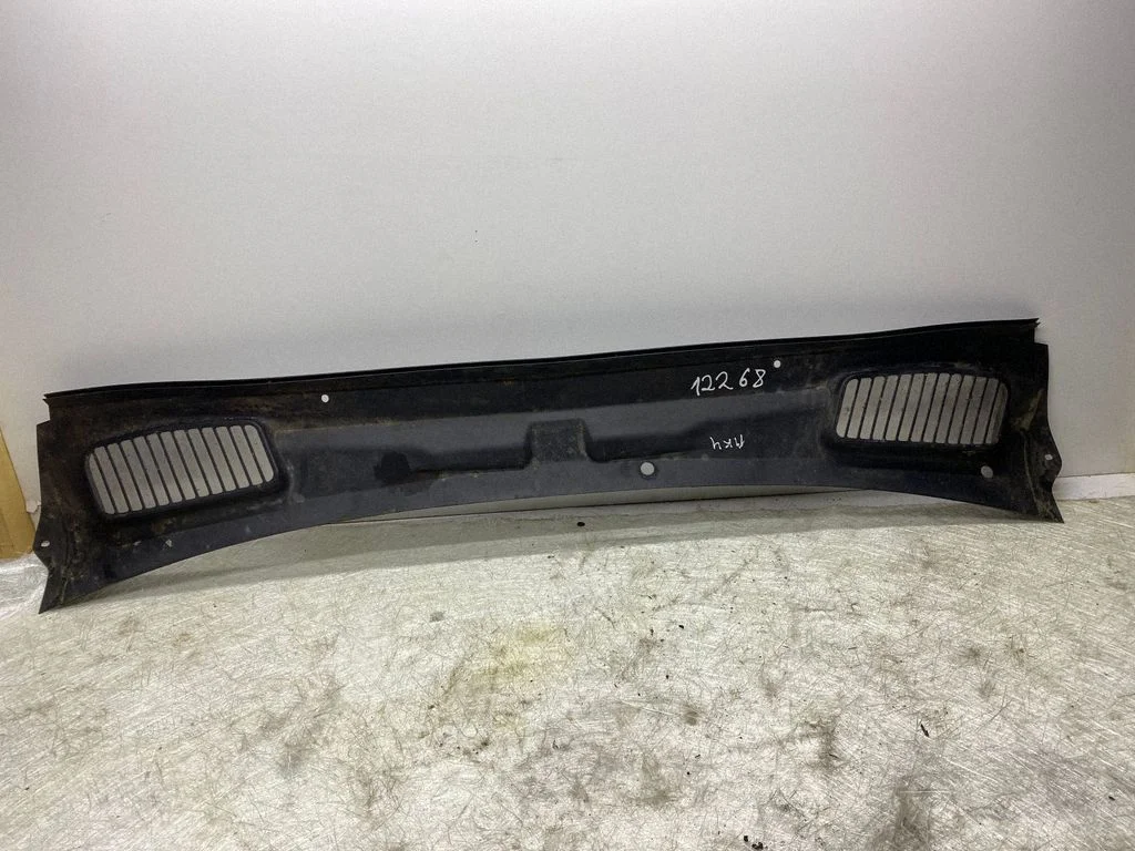 Wiper trim 7S71A02216