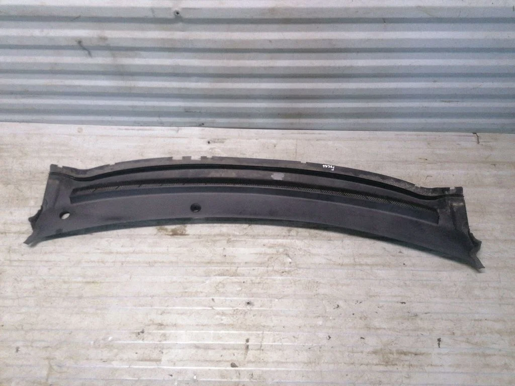 Wiper trim 4M51A02216
