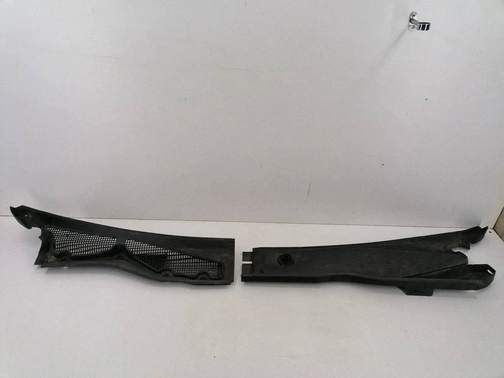 Wiper trim 25767759