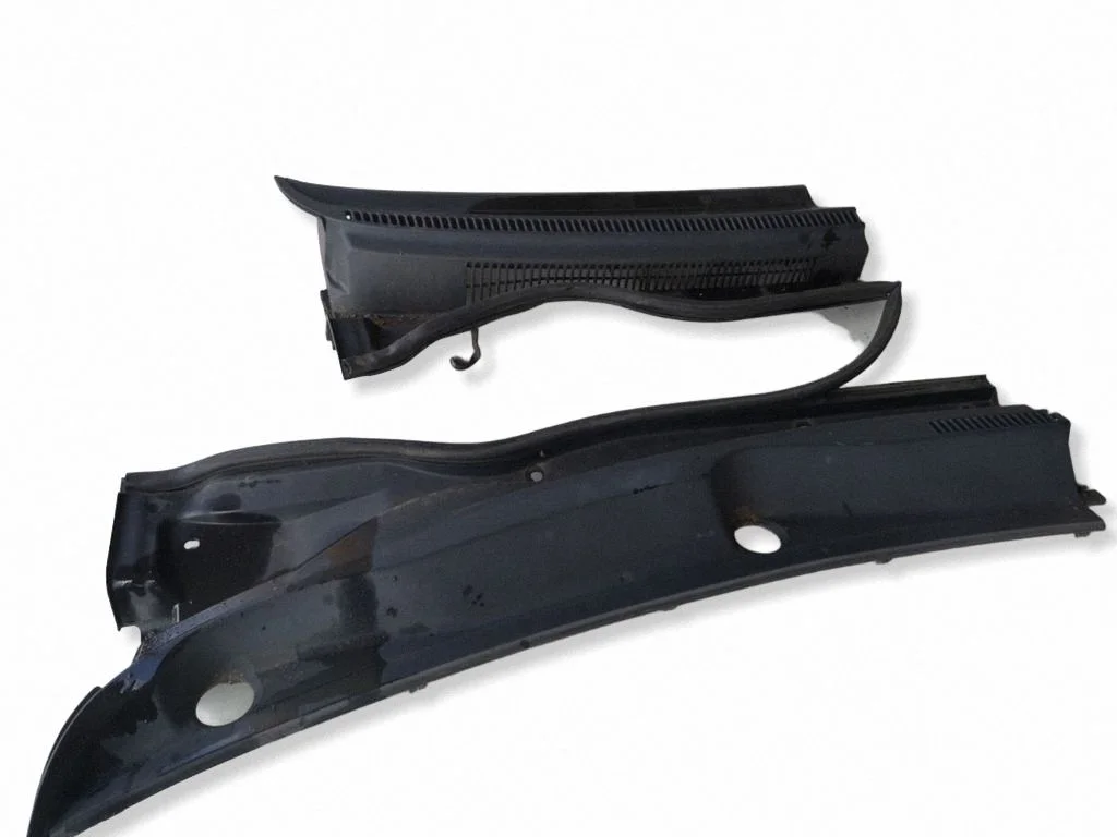 Wiper trim 557820F010