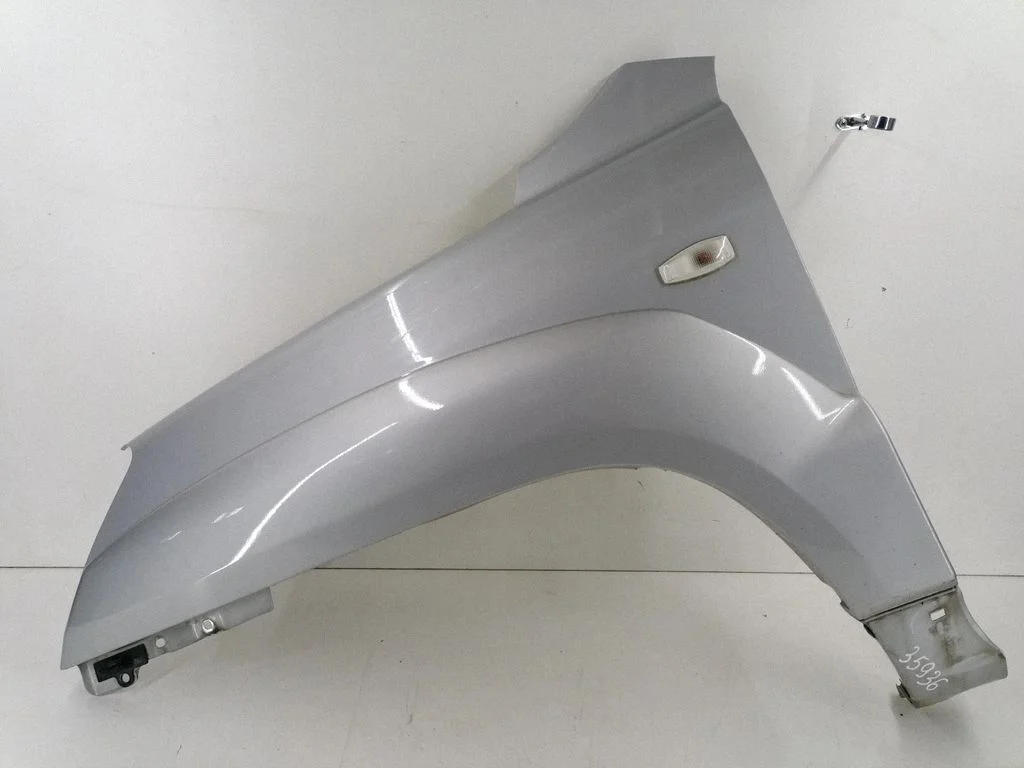 Fender – left