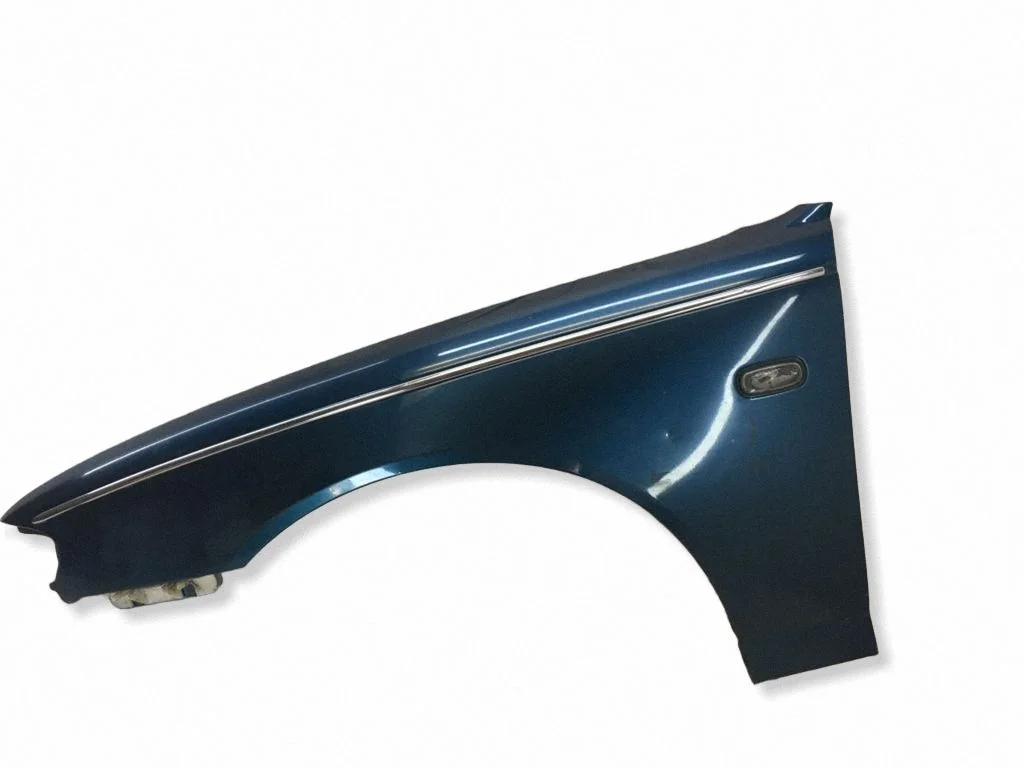 Fender – left