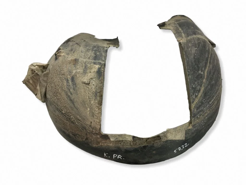 Front wheel arch liner splash guards – left