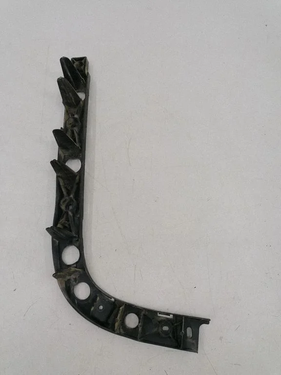 Rear bumper mounting bracket 5P807864B