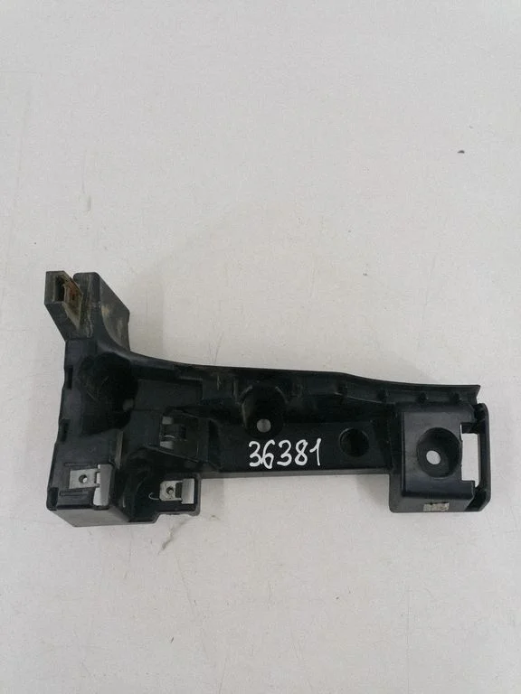 Aizmugurējā bufera turētājs 51127226936