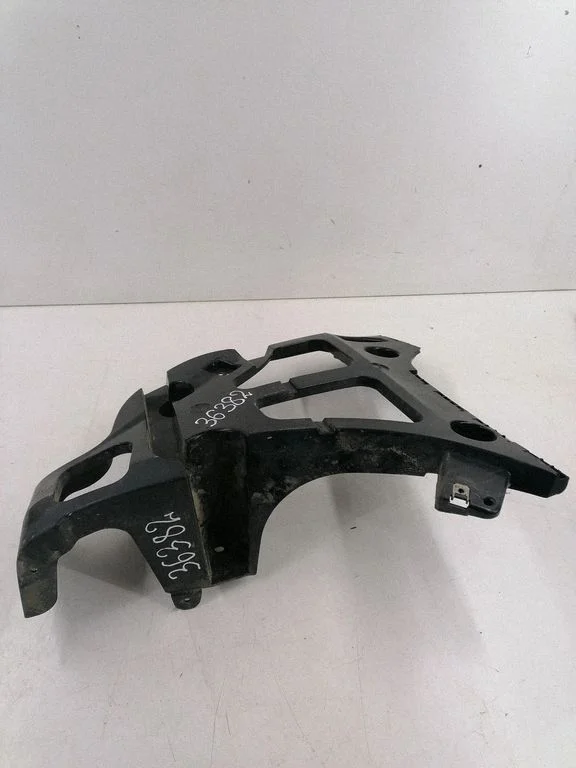 Tagumise kaitseraua kinnitusklamber – BMW X5 E70 (2006-2013)