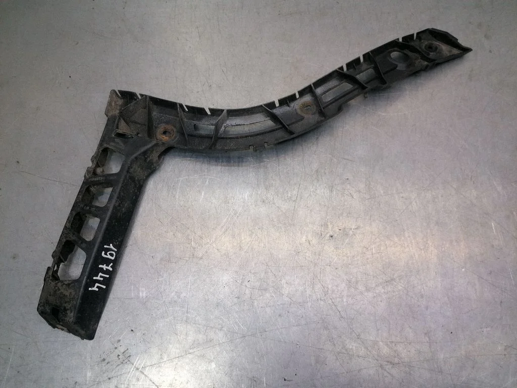 Rear bumper mounting bracket 8X2317B931AF