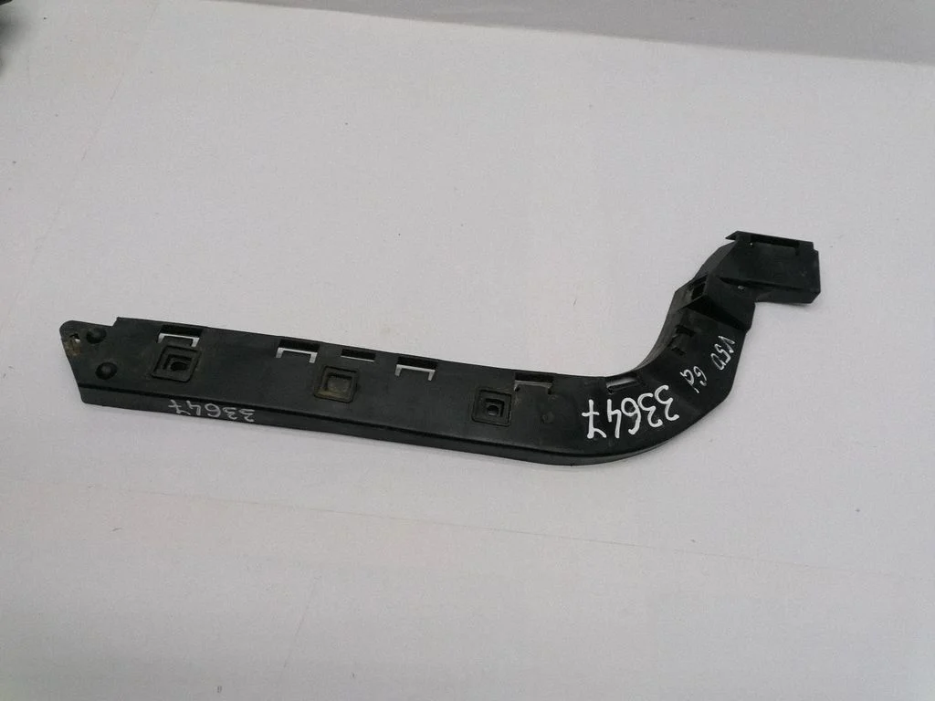Rear bumper mounting bracket 30763018