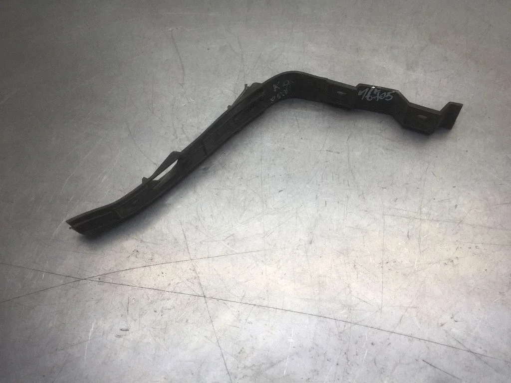 Rear bumper mounting bracket 6N0807393