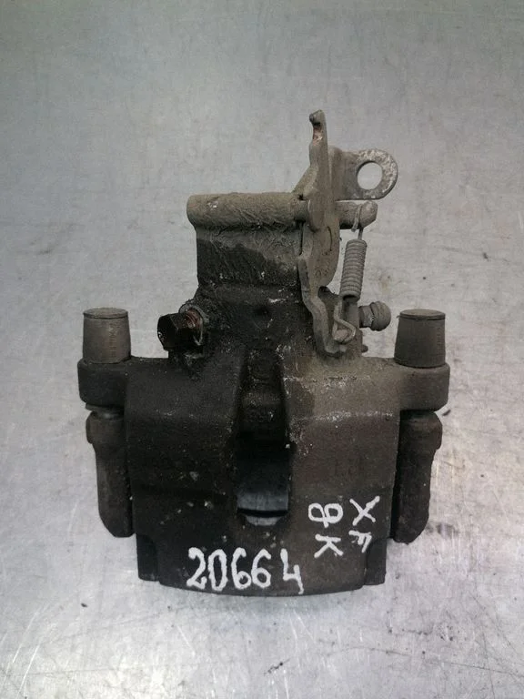 Rear brake caliper – rear left
