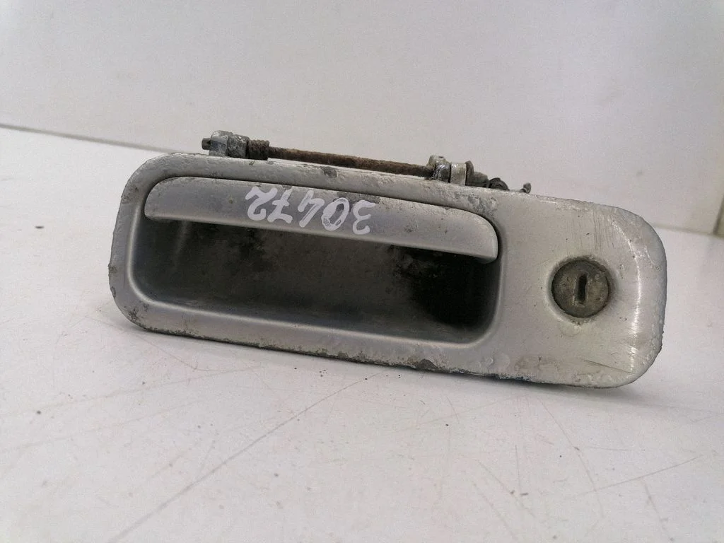 Zamek klapy bagażnika 1J6827565A