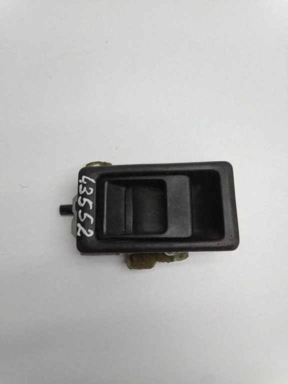 Front door interior handle – left