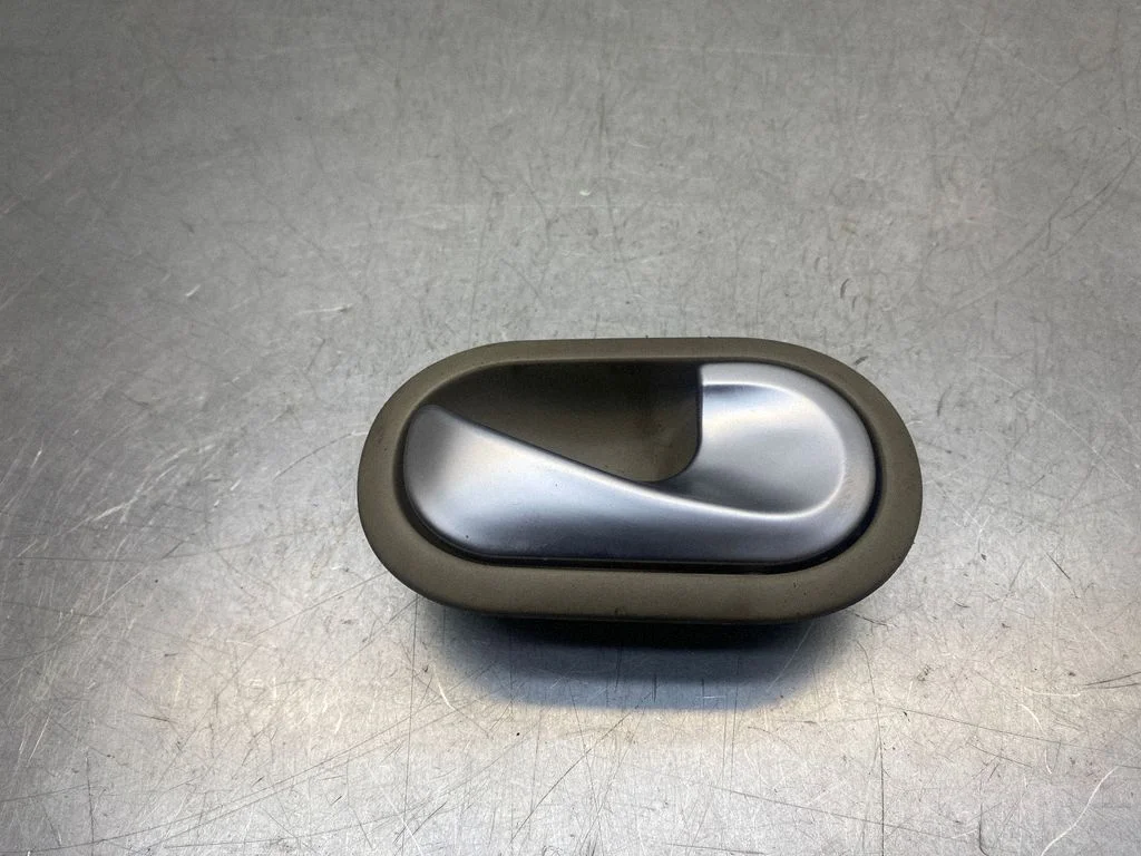 Front door interior handle 310580