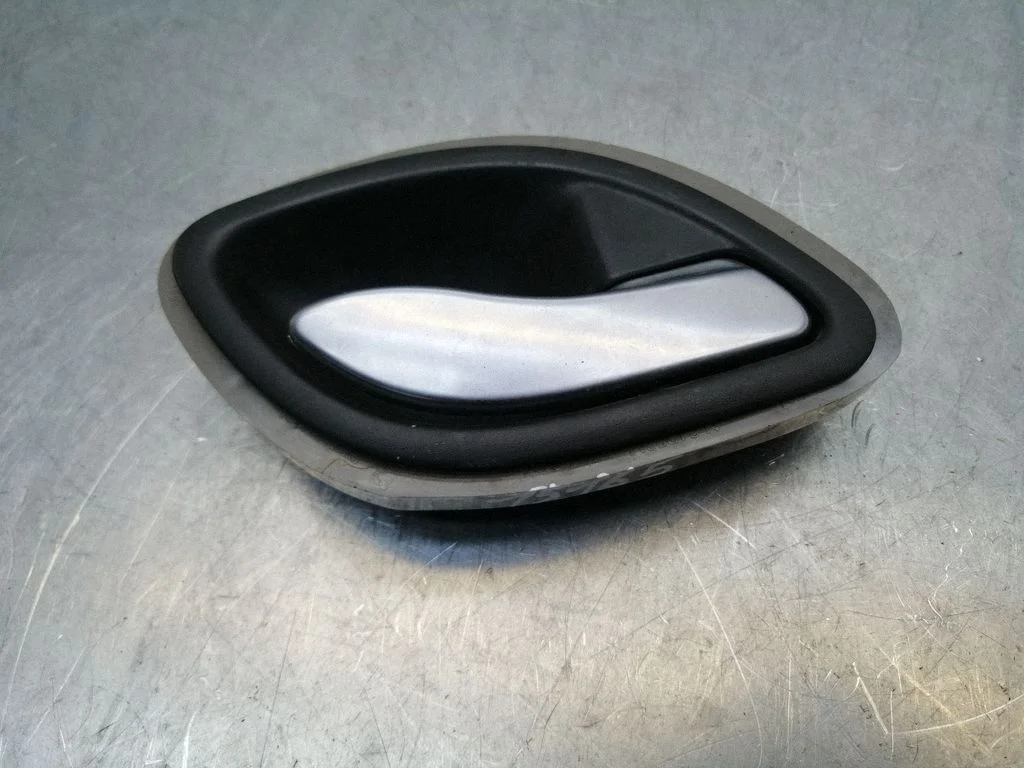Front door interior handle 8200000724