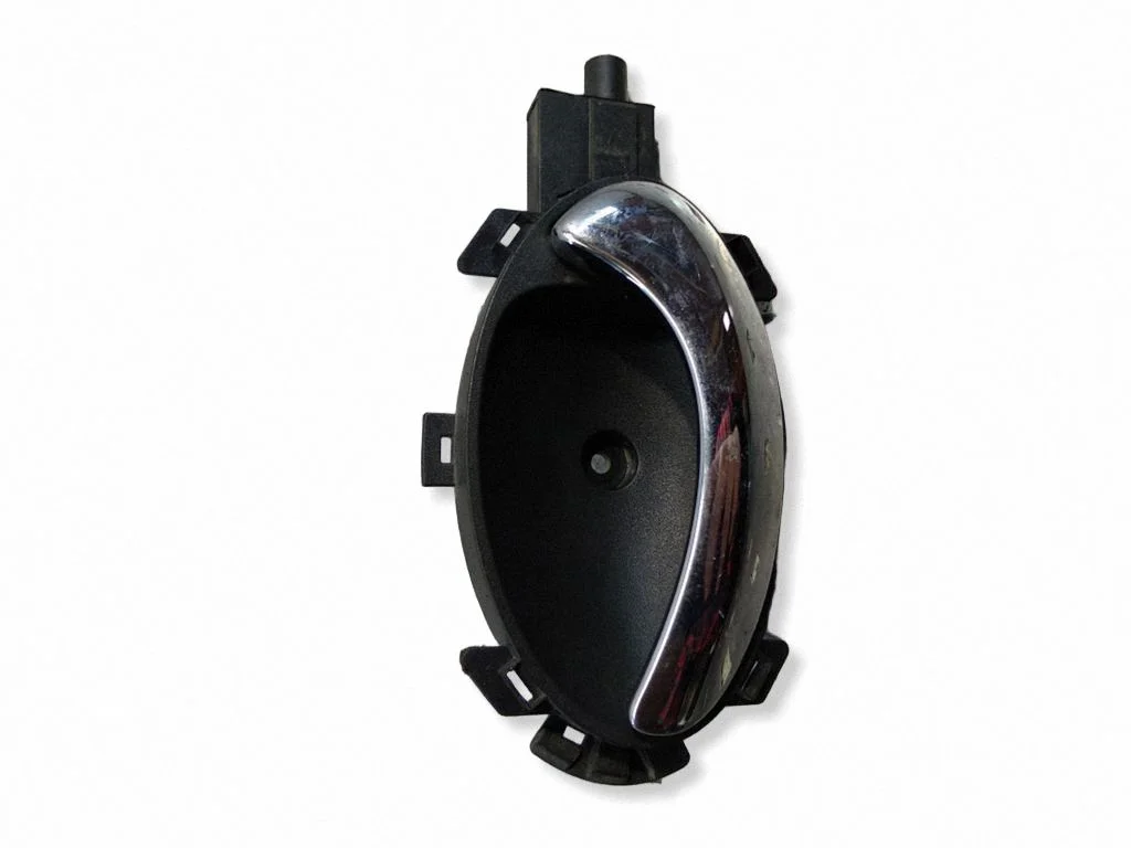 Front door interior handle – right