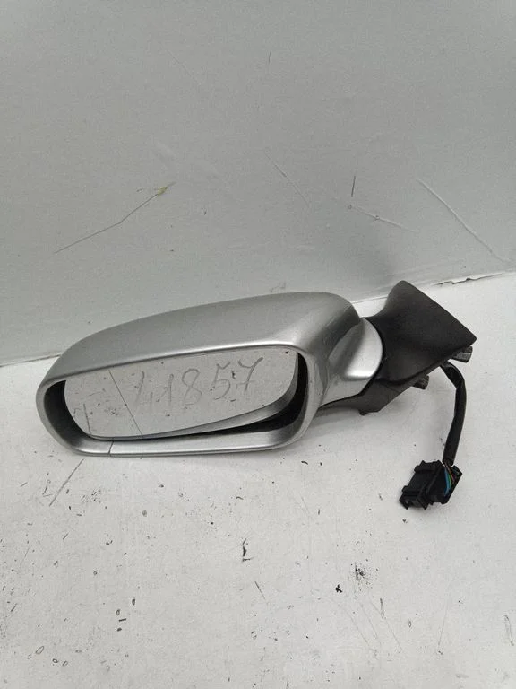 Front door electric wing mirror – left