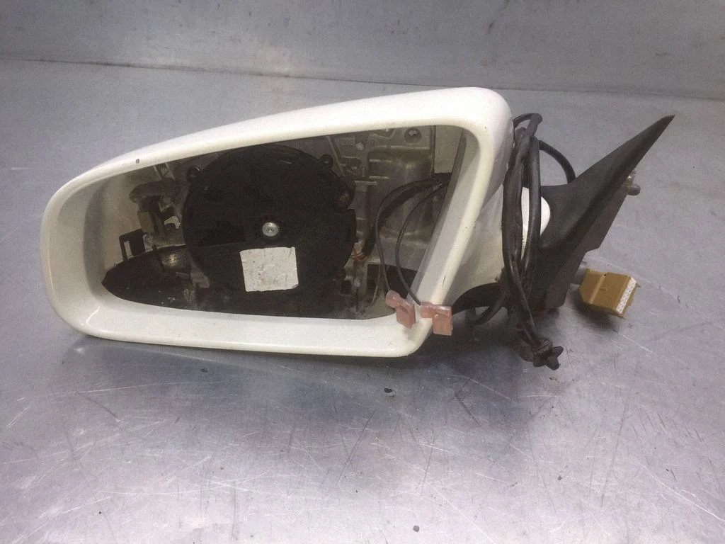 Front door electric wing mirror 010681