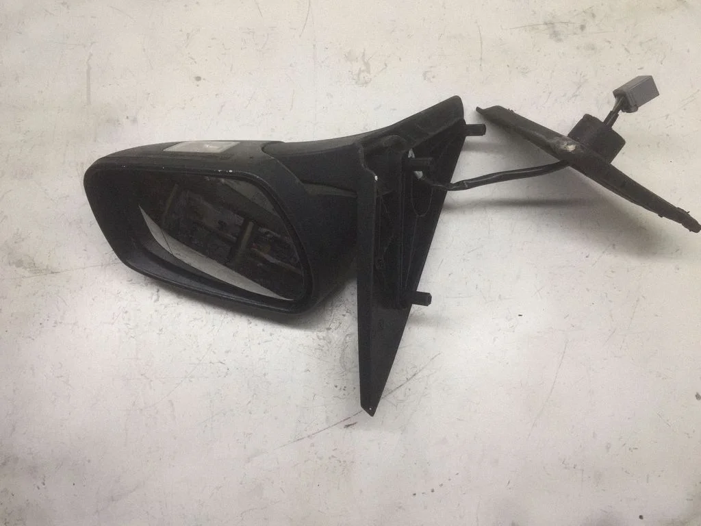 Front door electric wing mirror 014236