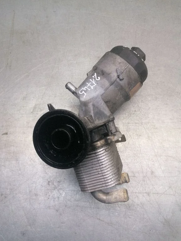 Oil filter mounting bracket 8972270080
