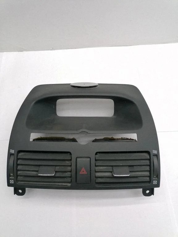 Dash center air vent grill
