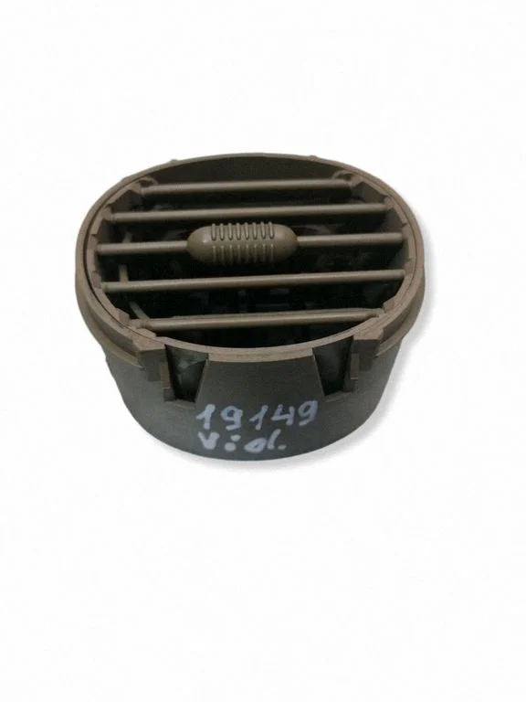 Dash center air vent grill QT04TRMAA