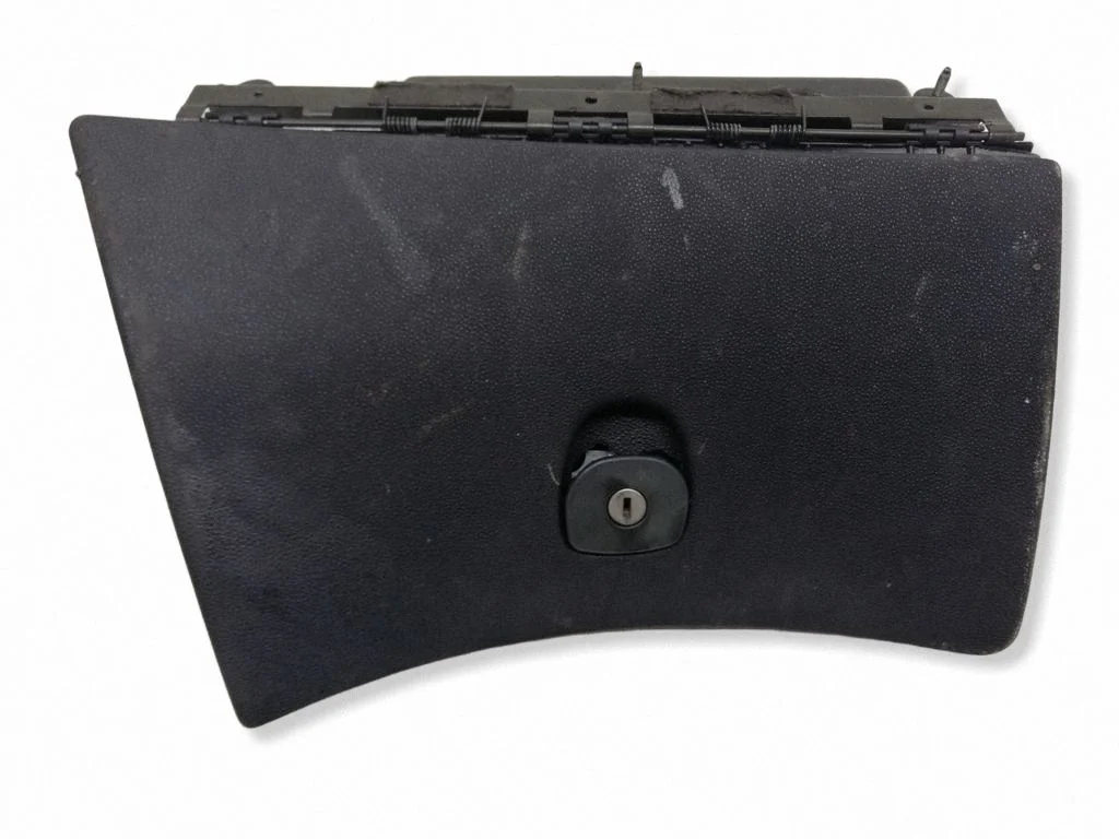 Glove box 151909000
