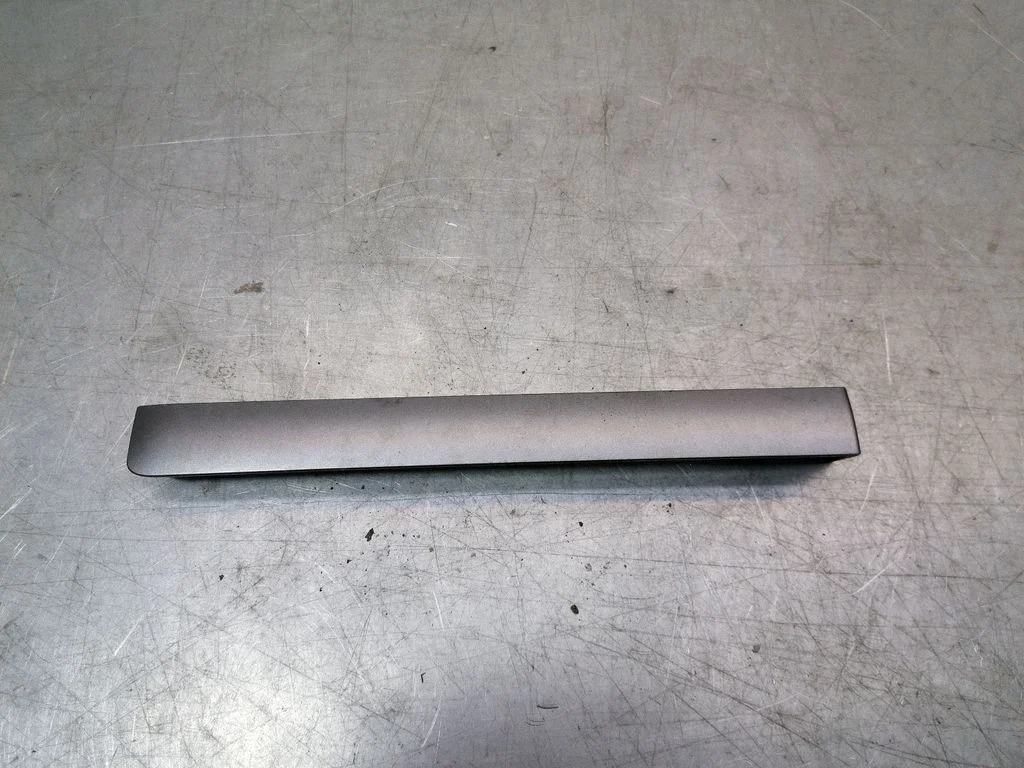 Dashboard glove box trim – Seat Alhambra (Mk1) (1996-2010)