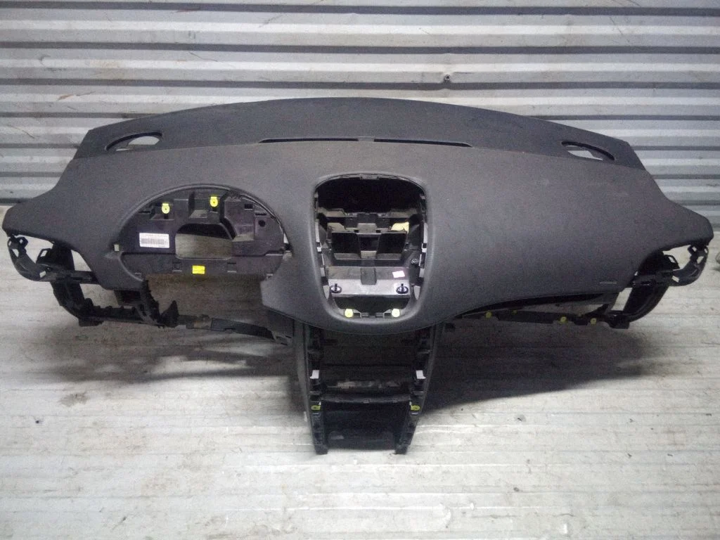 Dashboard 9650086677