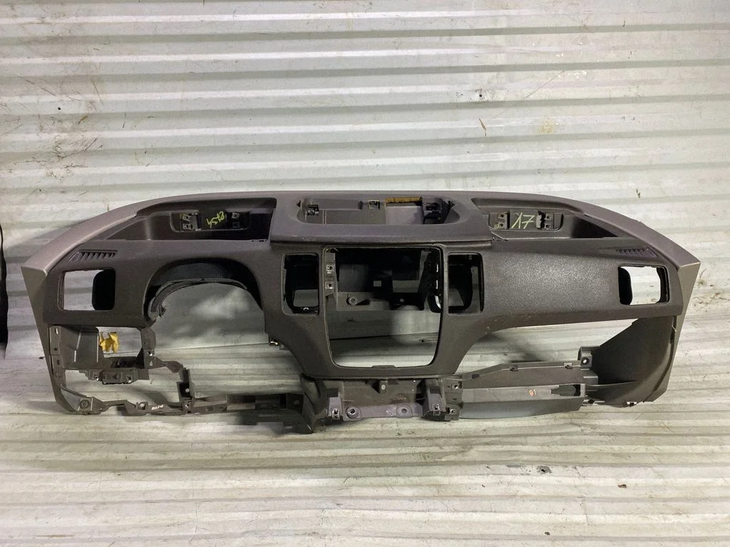 Dashboard LS374045