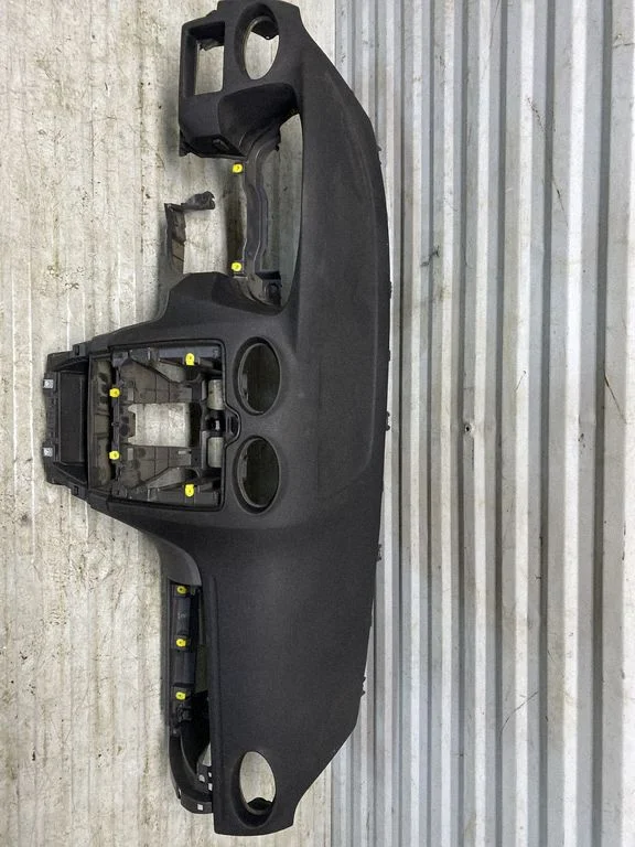 Dashboard 4M51A04320A