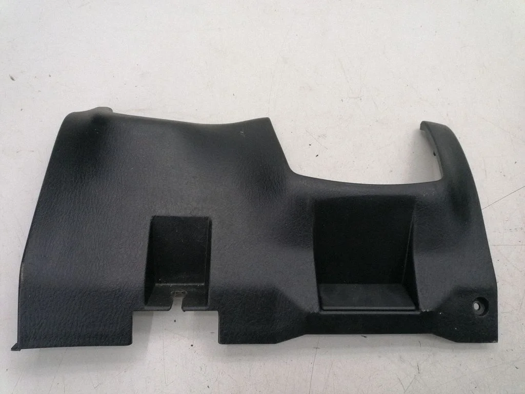 Dashboard lower bottom trim panel EA7064281