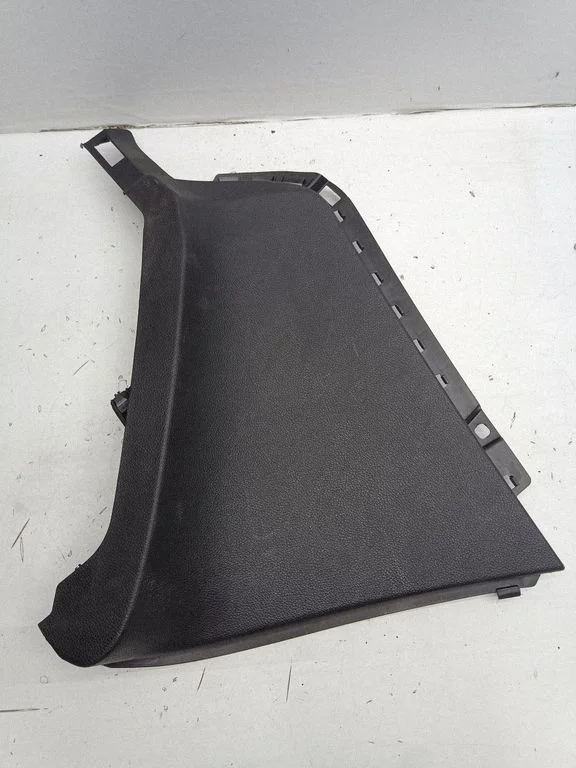 Dashboard side end trim – Opel Astra H (2004-2012)